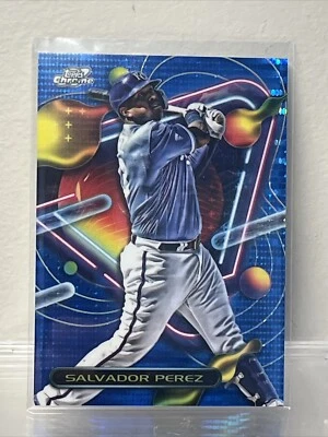2023 Topps Cosmic Chrome Salvador Perez Blue Moon Refractor 98/99 #173 - Royals - Image 1 of 3