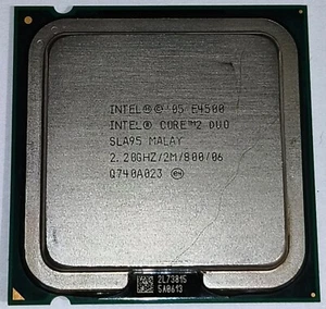 Intel Core 2 Duo E4500 CPU Processeur 2.20 GHz SLA95 - Foto 1 di 3