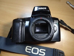 Rare Canon EOS 1000F N Body - Picture 1 of 6