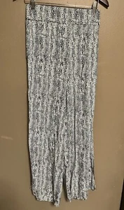 Elan Womens size M Black And White Slit On The Side Elastic Waist Pants - Picture 1 of 9