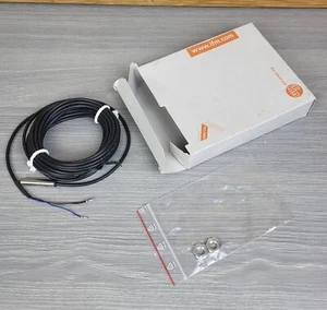 NIB IFM EFECTOR 100 INDUCTIVES SENSOR IE5072 / IEB3001 BPOG   Made In Germany - Picture 1 of 4