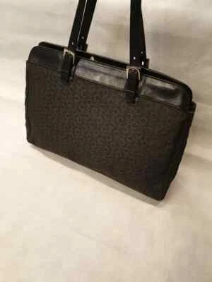 Este es un bolso de hombro Celine genuino Foto 1 de 4