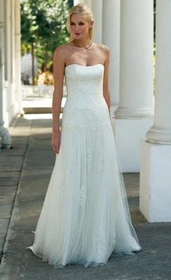 Augusta Jones Autumn Wedding Dress - Image 1 of 4