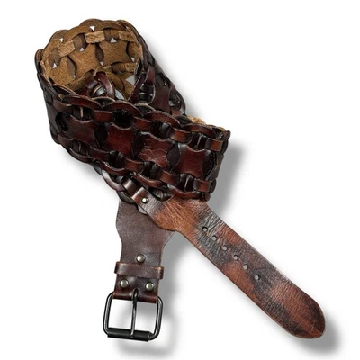 Cinto de couro marrom mãos largas iguais tamanho 2XL corrente intertravada steampunk - Imagem 1 de 4