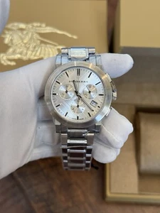 Nuevo reloj cronógrafo Burberry BU9750 para mujer The City gris oscuro 38 mm - Imagen 1 de 7