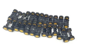 Lego Reifen Räder 4624 3641 50 STK + 25x  Achse Aufhängung Befestigung 4600 gelb - Bild 1 von 1