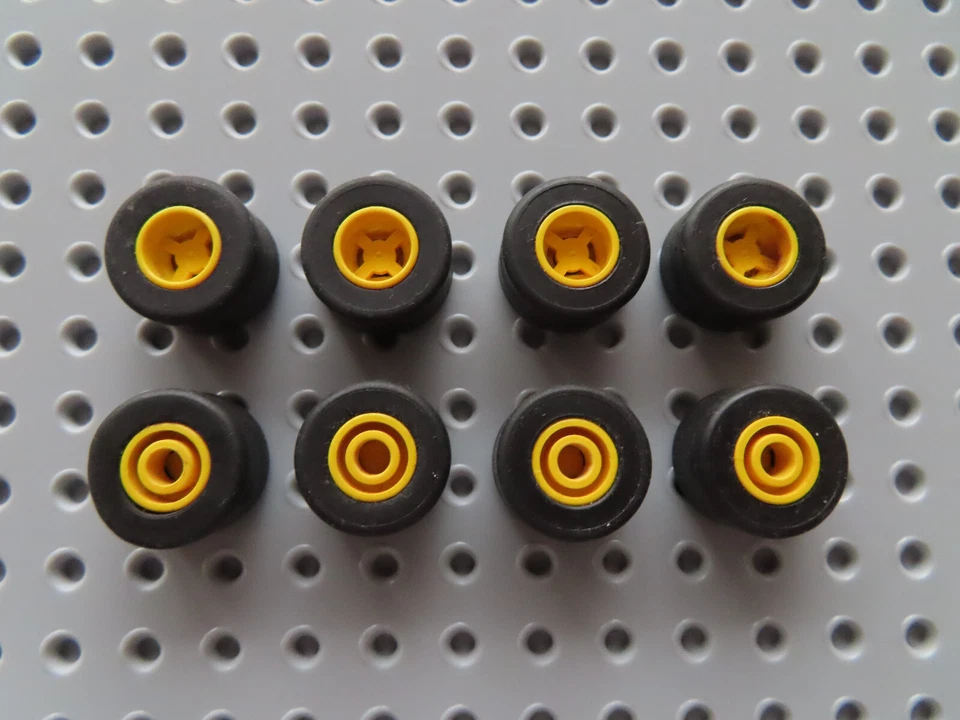 Lego 8 x Reifen 30028 30027ac01 Slicks + Felge gelb 8mm D.x9 mm - Bild 1 von 1
