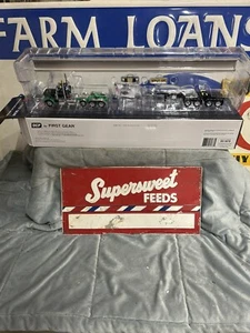 Peterbilt Model 389 & ERMC 4-Axle Hydra-Steer Trailer 1:64 Scale - DCP 60-1673 - Picture 1 of 2