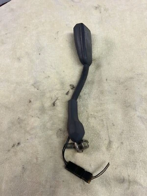 1994-1995 nissan pathfinder LH drivers gray seatbelt buckle tongue OEM - Image 1 of 3