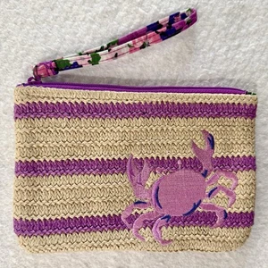 Muñequera de playa Vera Bradley Seashore cangrejo bordado clutch paja - Imagen 1 de 6