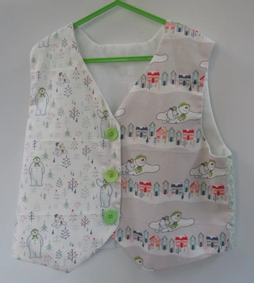Child's Christmas theme waistcoat. Handmade, New. The Snowman and Dog. age  4/5 - Изображение 1 из 3