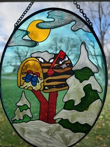 Ovale Buntglas Winterszene Weihnachten Schnee Vögel Sonnenfänger 7" x 5,5" NIEDLICH - Bild 1 von 5