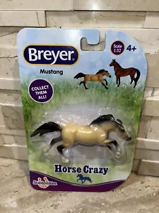 Breyer Stablemates Mustang Horse Figure - Picture 1 of 3