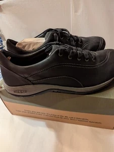 Keen Presidio II Women's 12 Black/Steel Grey Lace Up Shoes New In Open Box - Picture 1 of 13