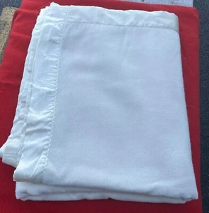 Vtg Fieldcrest Touch of Class Acrylic KING Size Cream Blanket Nylon Trim USA - Picture 1 of 9