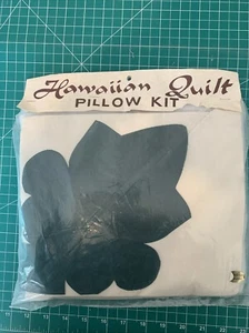UpCountry Quilters Hawaiian Quilt Pillow Kit 18" x 18" Green Leaf NEW 18x18 - Picture 1 of 9