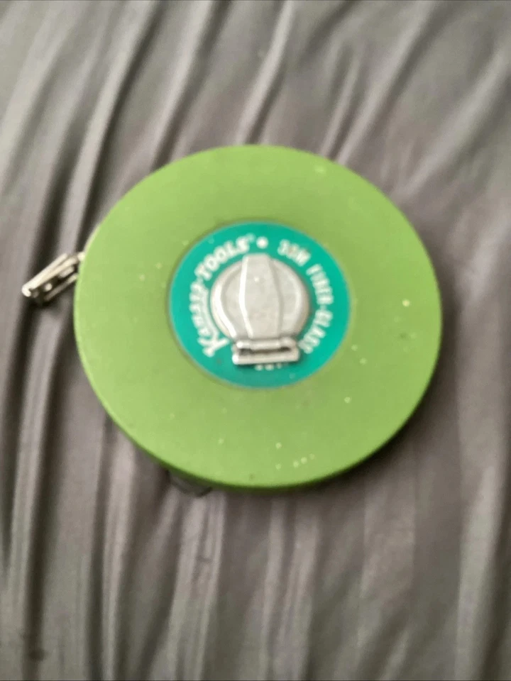 Genuine Kamasa Tools 30 M Fibreglass Surveyors Tape in Great Condition ready to - Image 1 of 2