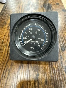 VDO Speedometer Gauge 1 115 015 046A Boat Marine 12V Square Face 75 MPH. B58 - Foto 1 di 2