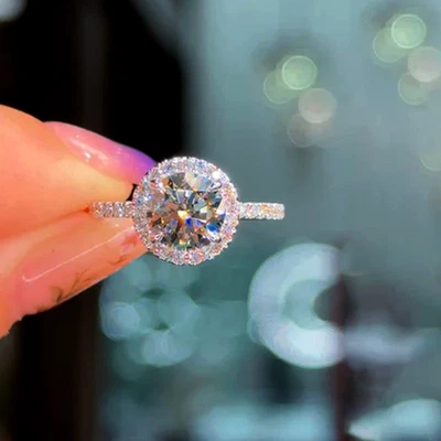 Round Cut Diamond Ring For Women Lab Grown 2.5Carat IGI Certified 14k White Gold - Image 1 of 4