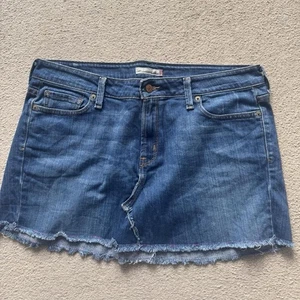 Vintage distressed denim Levi’s mini skirt Size 14 - Picture 1 of 6