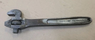 VINTAGE GREENFIELD 10” LITTLE GIANT REVERSIBLE PIPE WRENCH FEB 4 1913 PAT USA - Image 1 of 4