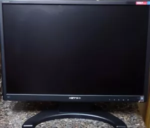 Hanns G - LCD / DVI 21" monitor with keyboard and wired mouse with cords - Picture 1 of 6