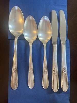 Lote Cucharas de Mesa para Servir Cubiertos de Acero Inoxidable WM A Rogers Cuchillo de Cena De Colección Foto 1 de 4