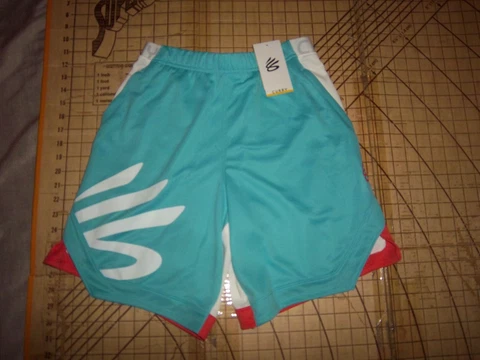 MENS XLARGE UNDER ARMOUR WHITE/TEAL STEPHEN CURRY ATHLETIC SHORTS - NWT Cover