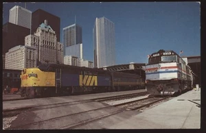 Toronto Union Station VIA / Amtrak Lokomotiven Eisenbahn Eisenbahn Zug Postkarte - Bild 1 von 2