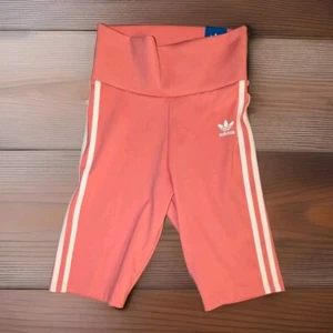 NEW ADIDAS HIGH RISE SHORTS PRIMEBLUE WOMEN'S SIZE XS STANDARD LENGTH PINK - Picture 1 of 5