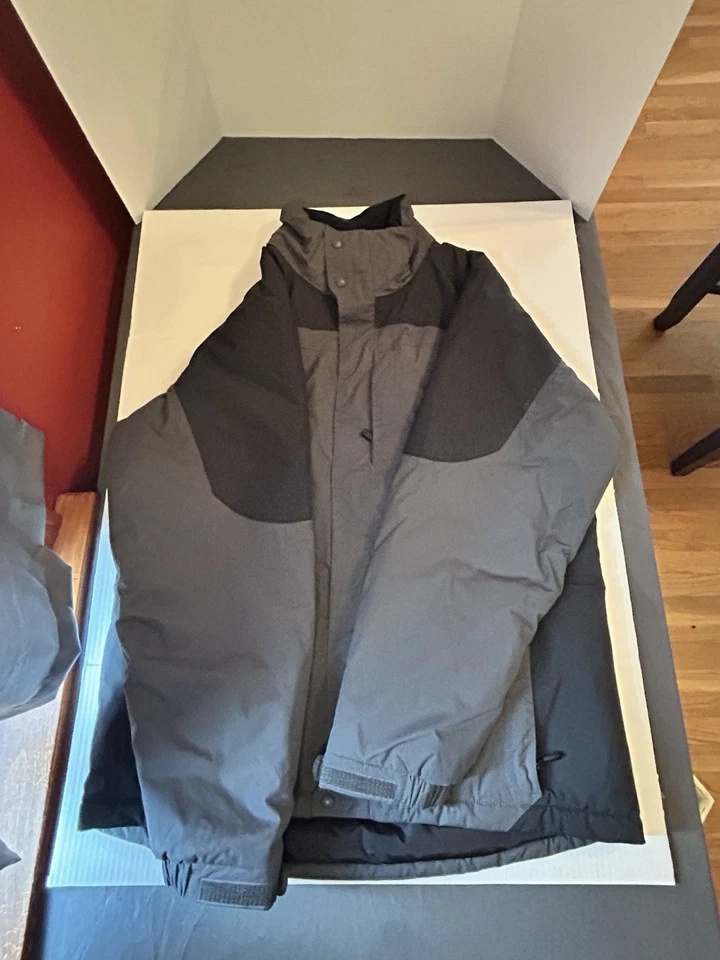 Jaqueta de Esqui Masculina LL Bean Tamanho G Rugged Ridge Parka Cinza Preta Primaloft - Imagem 1 de 4