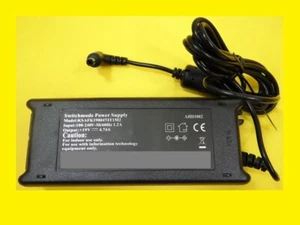Netzteil/Ladegerät AC 19 V/4,74 A KSAFK1900474T1M2 mit Ein- und Ausschaltknopf/  - Bild 1 von 2