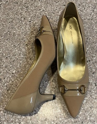 ZAPATOS DE VESTIR ANNE KLEIN MUJER COLOR TOSTADO CAMEL ZAPATOS DE VESTIR 2,25” TACONES TALLA 8 1/2 M Foto 1 de 4
