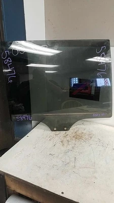 01-06 SUZUKI GRAND VITARA & XL-7 Rear Door Glass/window Right Passenger Side OEM - Image 1 of 4