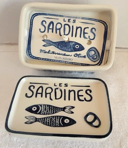 Les Sardines Neon Studio 3-Wick Candle Blue White Ceramic Can 5.5"L x 3.5" x 3"H - Picture 1 of 6