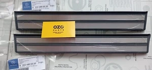 Set of 2 Genuine Mercedes C-class rear Door sill steps W202 A20268003357101 - Foto 1 di 3