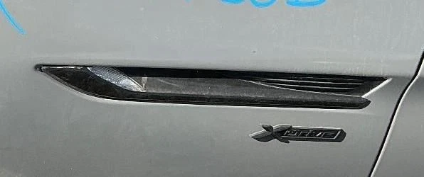 Luz de estacionamiento/esquina del conductor marcador lateral montado en guardabarros para BMW 640i 867220 12-15 Foto 1 de 4