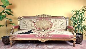 A High Quality 19th Century Gilded Settee.