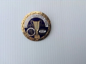 Chelsea FC  Vålerenga IF (Cup Winners Cup 1998/1999, Quarter collector Pin Badge - Picture 1 of 12