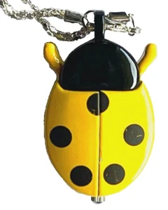 Vintage Lady's YELLOW LADYBUG PENDANT WATCH + 22" Removable Sparkly Chain - Picture 1 of 8