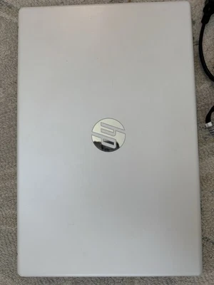 HP 15" Touch N100 4GB RAM 128GB SSD con MS365 Foto 1 de 3