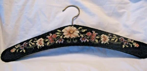 VINTAGE KNEEDLEPOINT CLOTHES HANGER, good CONDITION! - Picture 1 of 12