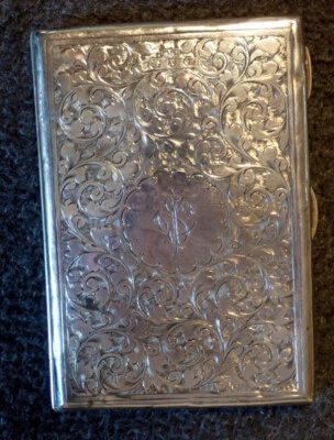 Antiguo estuche para tarjetas grabado en plata Foto 1 de 4