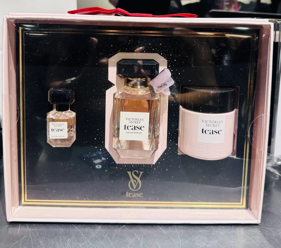 Victoria's Secret TEASE Eau De Parfum 1.7oz/50ml Perfume Set de Regalo 3 Piezas Foto 1 de 4