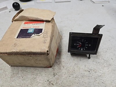 Nuevo de Lote Antiguo 1977-1979 Chevrolet Caprice, Impala Reloj Eléctrico GM Chevy Foto 1 de 4