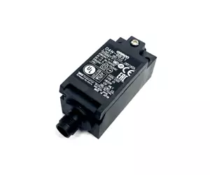Omron D4N-9B31 Plunger Safety Limit Switch, M12 4Pin - Picture 1 of 8