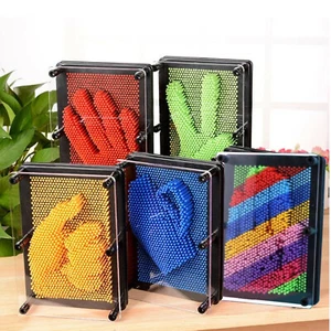 SALE HOT - 3D Pin Art Board Game Toy Classic Pin Impression Desk Toys Sculptures - Picture 1 of 9