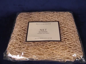 Pottery Barn Net Table Runner Hand Woven Natural Fiber 50" x 50", 100% Abaca - Foto 1 di 4