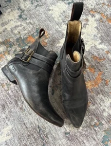 Bed Stu Ravine Damen-Stiefelette Größe 7 braun Leder Schnalle seitlich elastisch - Bild 1 von 5