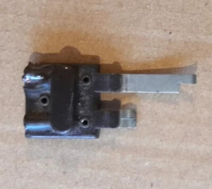 Vintage Triang R487 Power Connecting Clip - OO Gauge - Picture 1 of 3
